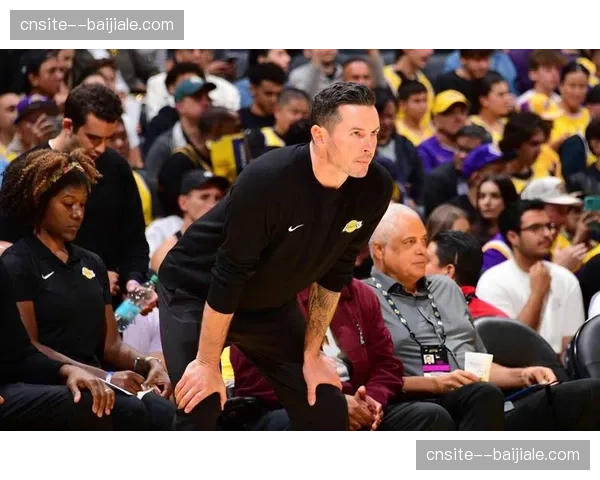 湖人雷迪克弃用范德比尔特追求极致空间 西班牙挡拆针对性点名穆雷